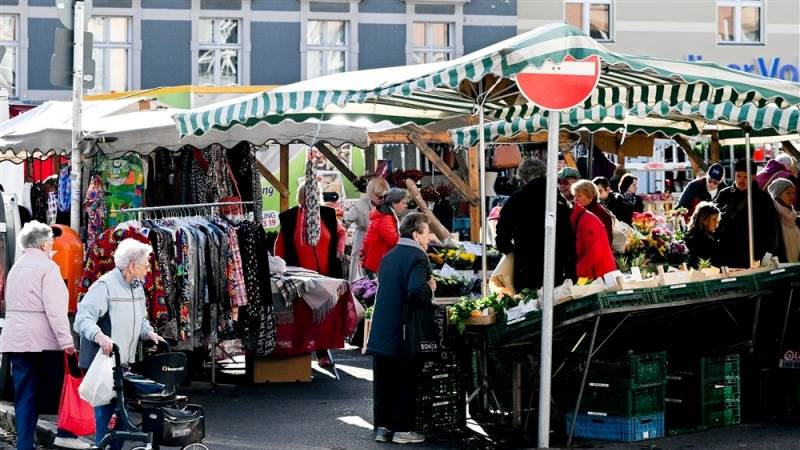 German consumer mood stabilizing in November