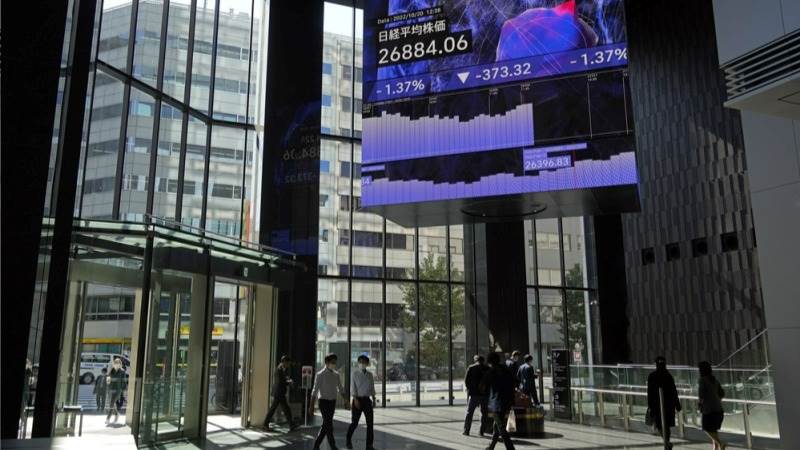 Asian markets reverse losses in morning trade