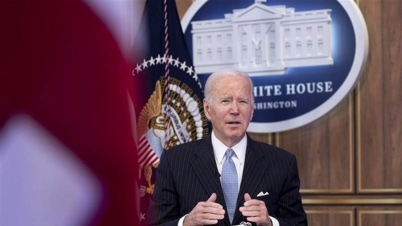 Biden urges Congress to adopt bill to avert rail shutdown