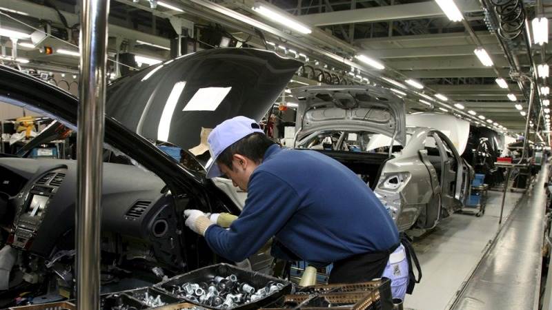 Japan Nov. manufacturing activity lowest in 2 years