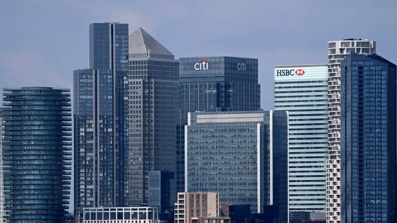 UK working on keeping London financial hub – official