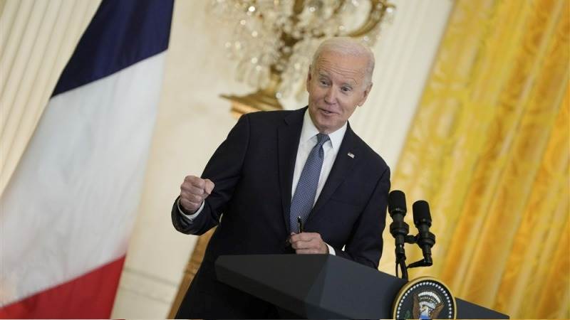 Biden’s student debt relief plan on hold until February