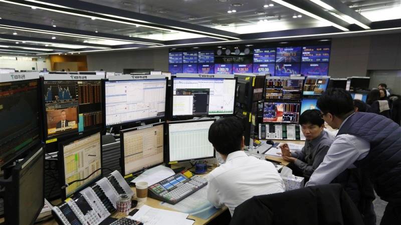 Asia trades mixed with China in spotlight