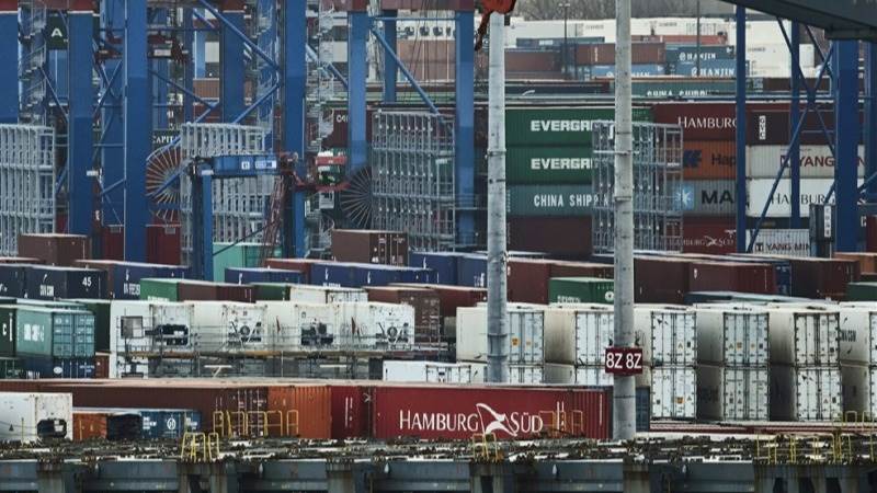 German trade surplus jumps to €6.9B in October