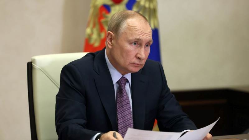 Putin urges Berlin to reconsider its stance on Ukraine