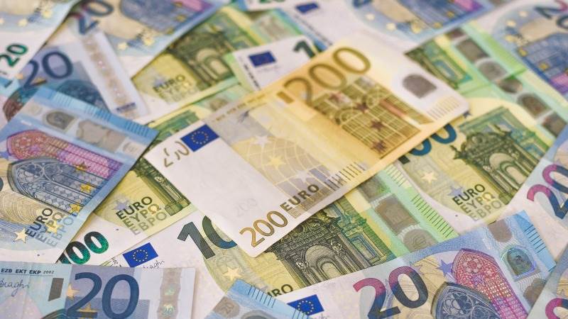 Support for euro at 77% in Eurozone – survey