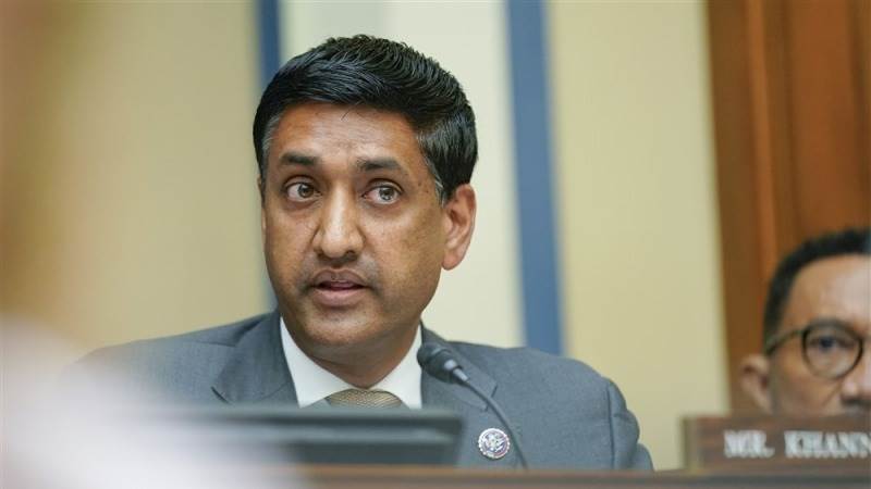 Khanna only Dem to question H. Biden story ban – report