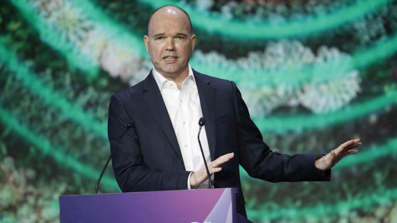 Vodafone CEO to resign at the end of December