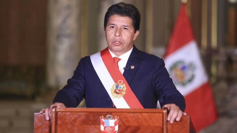 Peru’s president dissolves congress, declares emergency