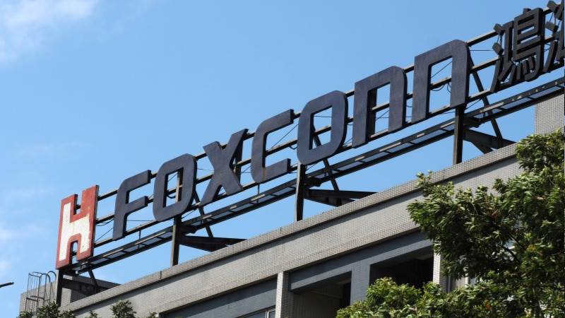 Foxconn lifts ‘closed-loop’ system in China plant