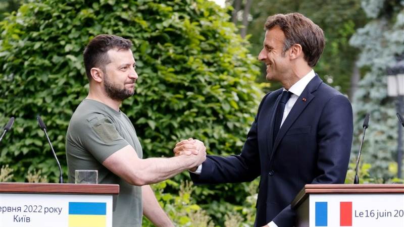 Zelensky, Macron talk upcoming Paris conferences