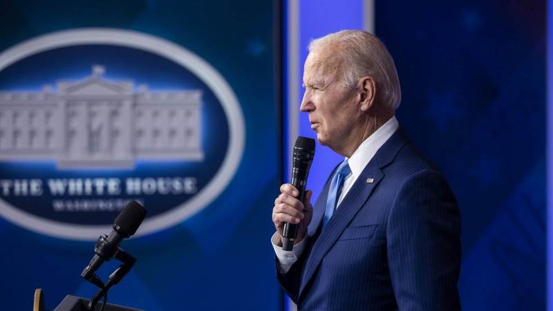 Biden says US not sending army to Ukraine