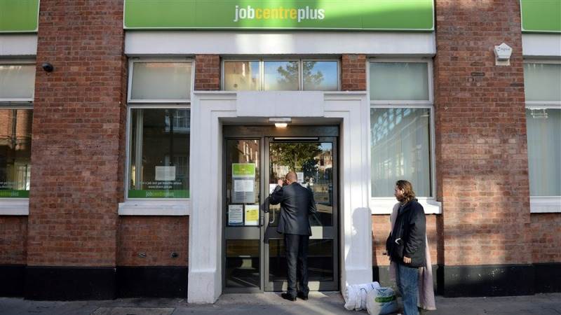 UK unemployment rate at 3.7% in October