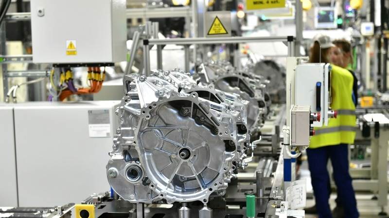 Eurozone’s industrial output down 2% in Oct.