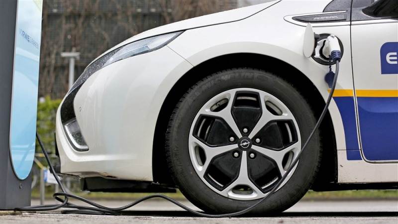 EC clears €1.8B to boost EV high-power charging in Germany