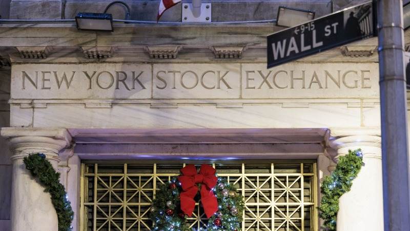 Wall Street higher premarket ahead of jobs data