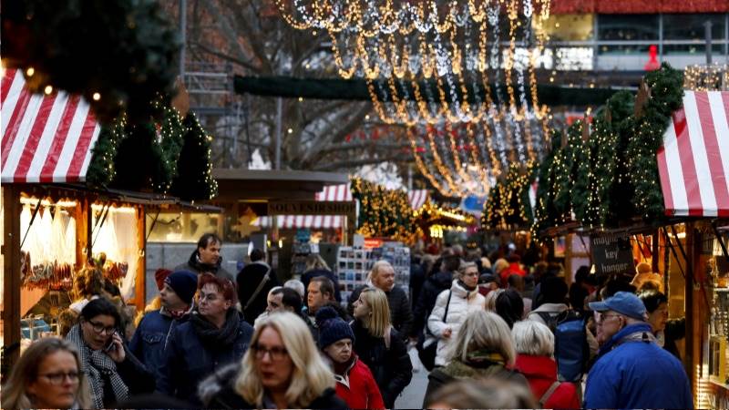 German private sector activity improves in December