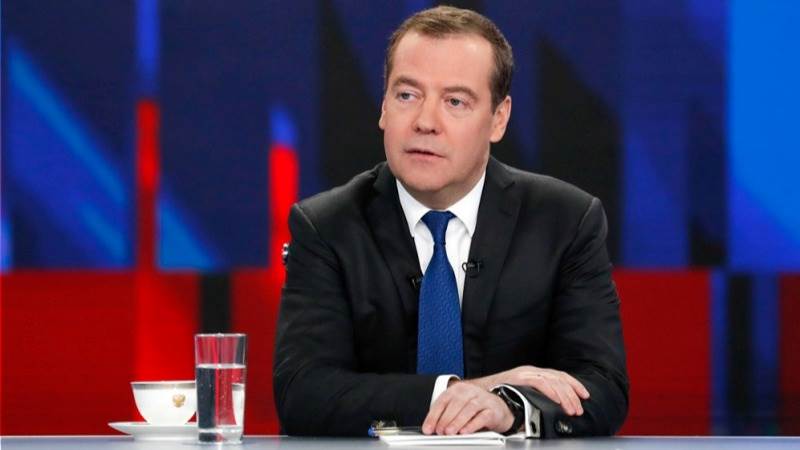 Medvedev sees no need for disarmament deals