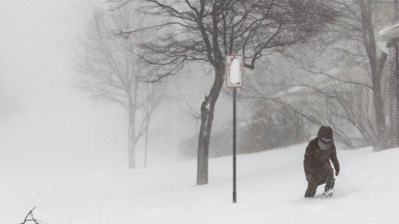 Biden offers federal help to NYC amid massive winter storm