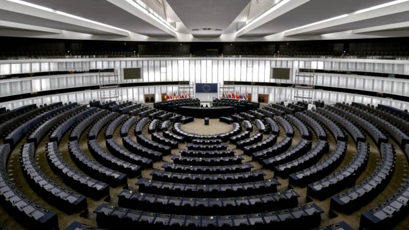 EP initiates proceedings to strip two MPs of immunity