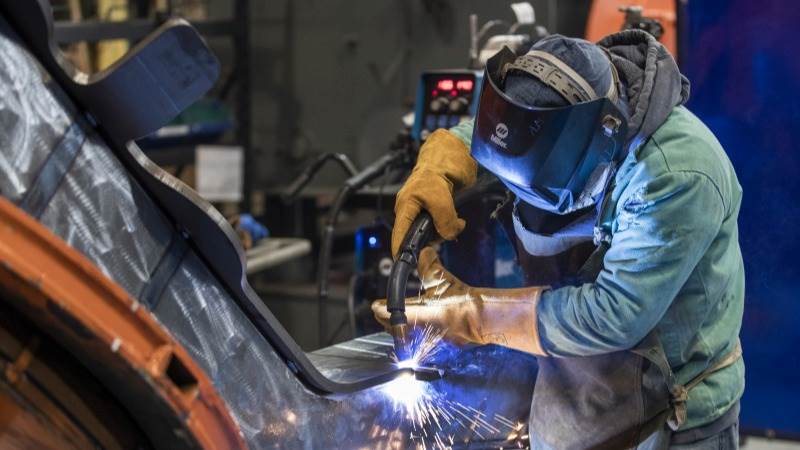 US manufacturing activity shrinks further in December – ISM