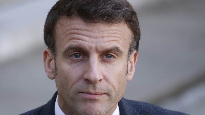 Macron to provide Kiev with combat tanks