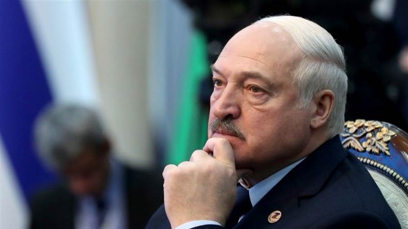 Belarus looks to help oppositionists who left country