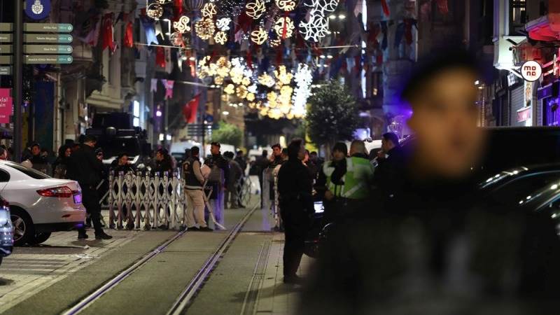 30 injured in hotel roof collapse in Turkey