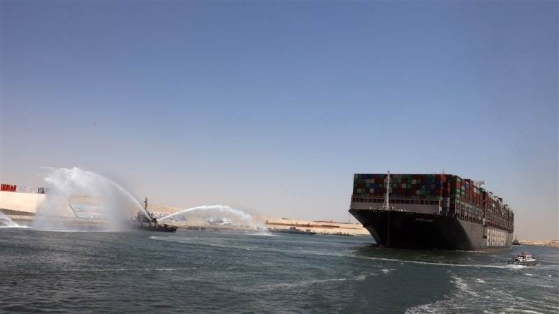 Suez Canal traffic not affected by ship grounding