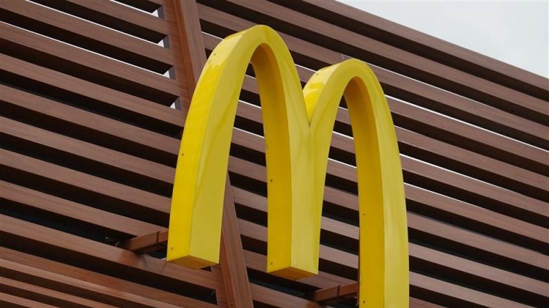 Former McDonald’s CEO charged for public disclosure violations