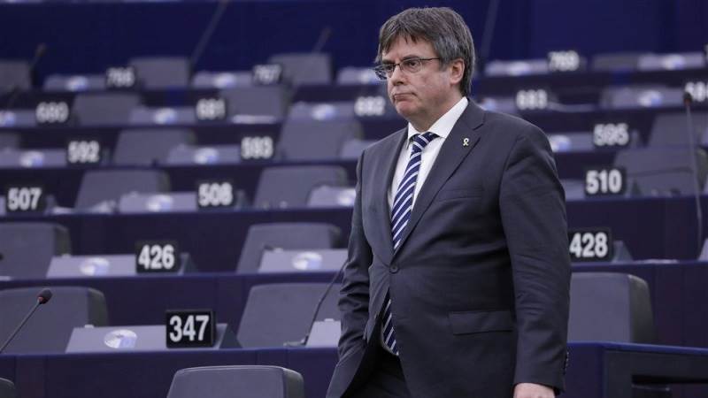 Puigdemont vows to fight to avoid extradition to Spain