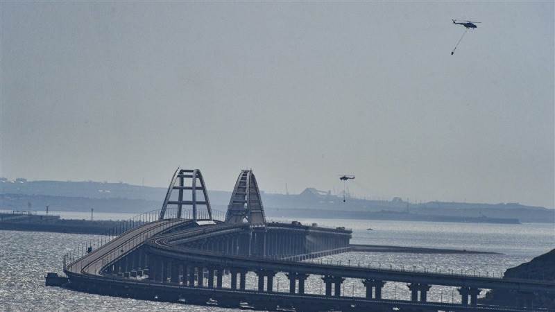 Russia announces limited traffic on Crimean bridge on January 17