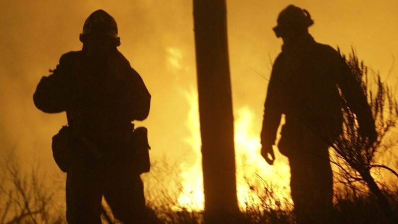 Three injured in Texas oil refinery blaze