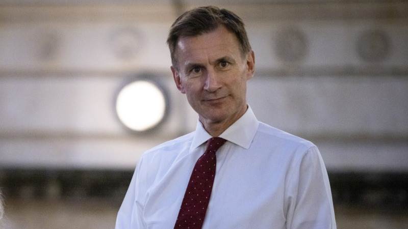 Hunt reportedly not planning tax cuts in spring budget