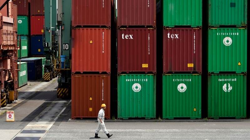 Japan’s trade deficit down to ¥1.45T in December