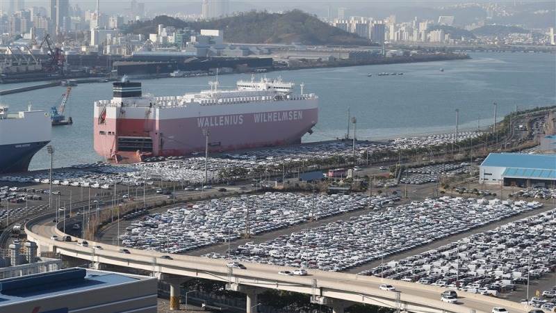 South Korea’s exports down 2.7% in January