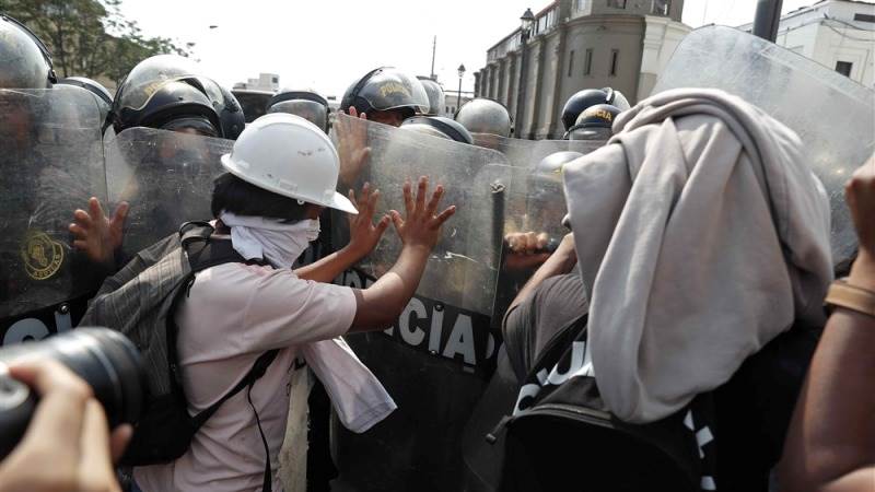 200 arrests, Machu Picchu closed as protests mount in Peru