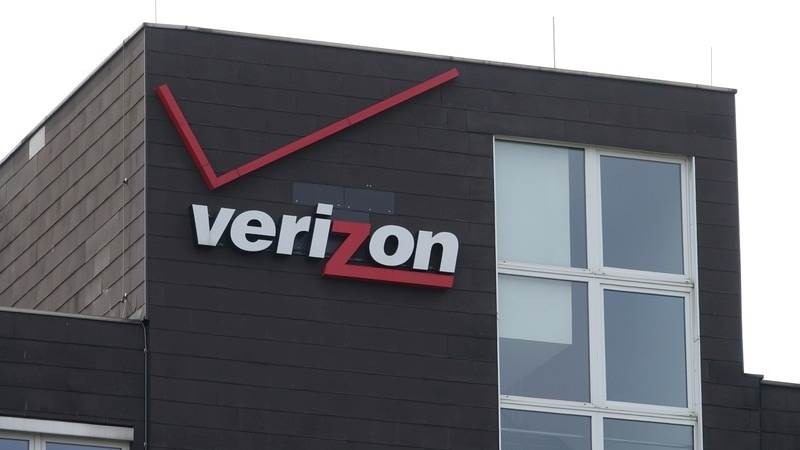 Verizon’s revenue climbs 3.5% YoY to $35.3B in Q4