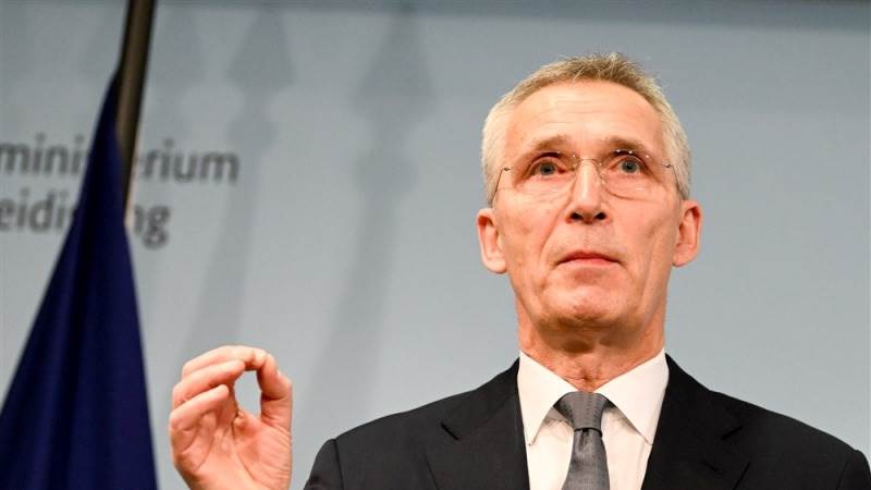 NATO calls on members to raise defense spending target