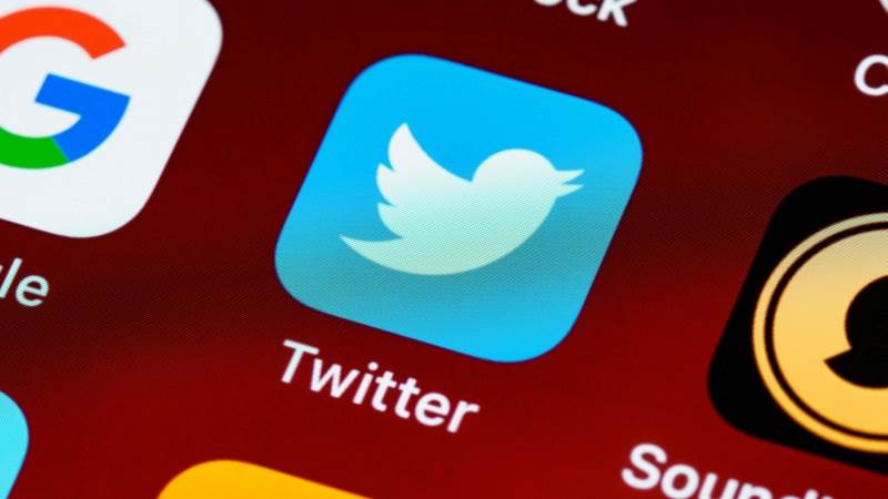 Twitter investigating issues with search endpoints