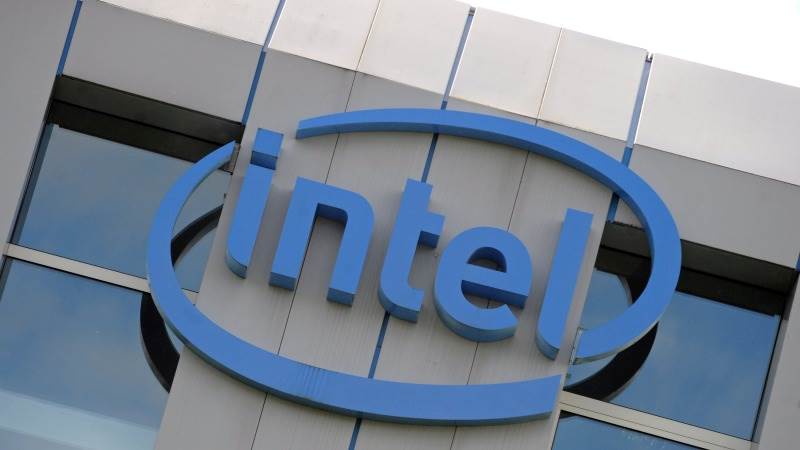 Intel’s Q4 revenue at $14B, falls 32% YoY