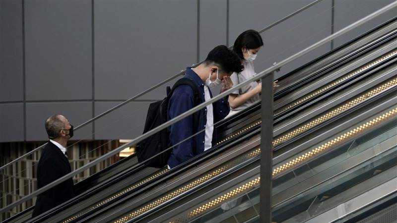 Japan set to make indoor mask wearing optional