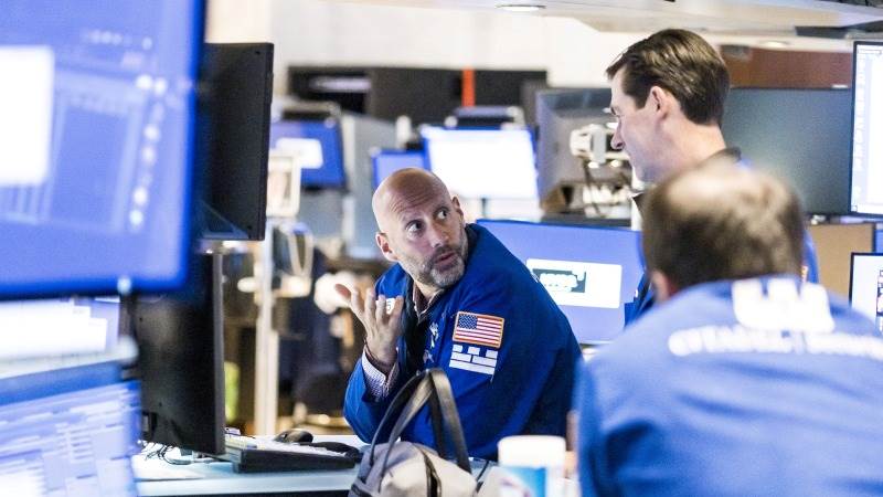 Wall Street opens mostly lower as earnings season wraps up