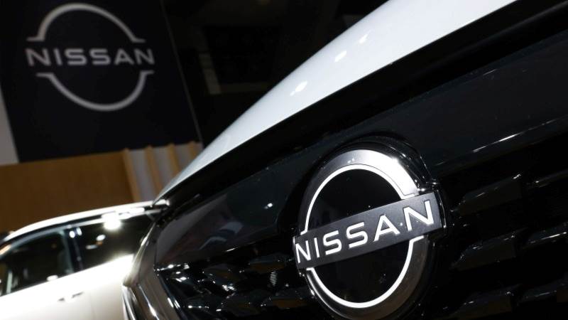 Renault confirms Nissan stake cut