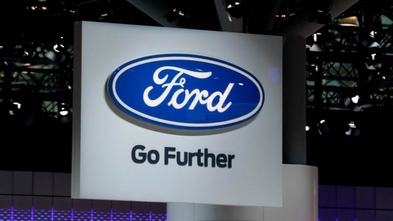 Ford reports $44B revenue in Q4, misses estimates