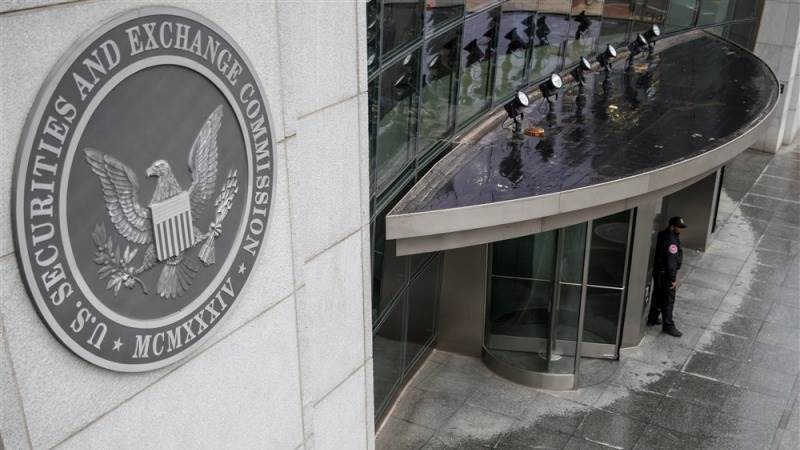 SEC weighs easing climate disclosure rules