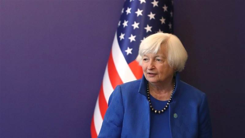 Yellen sees encouraging signs despite rising inflation