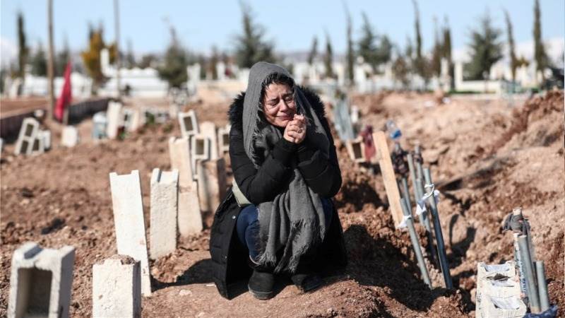 Quake death toll in Turkey, Syria tops 25,000