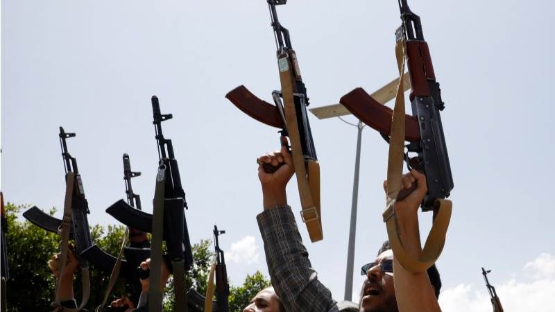 US may send Ukraine weapons smuggled to Yemen