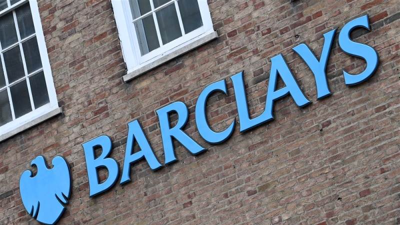 Barclays slumps 8% on disappointing earnings